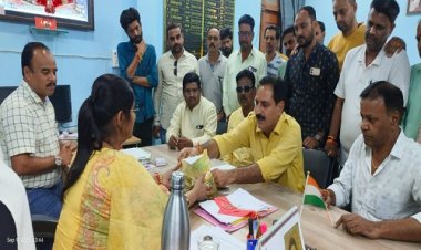 NEWS : पंजाब में आई प्राकृतिक आपदा, तो नागदा के पूर्व विधायक ने चलाया अभियान, नगरवासी भी बने हिस्सा, एकत्रित की सहयोग राशि, फिर इन्हें सौंपी, पढ़े खबर