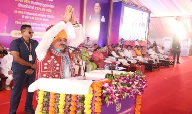 BIG NEWS : लाड़ली बहनों के खाते में पहुंची 28वीं किश्त, CM डॉक्टर मोहन यादव ने एक क्लिक में राशि की ट्रांसफर, इस जिले में विकास कार्यो का किया लोकार्पण, तो यहां मिली बस स्टैंड की सौगात, पढ़े खबर