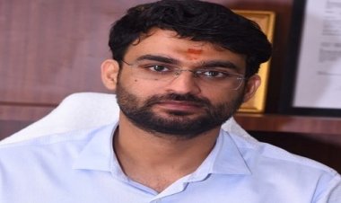 NEWS : गुणवत्ता की शिक्षा, नीमच कलेक्टर का मिशन भविष्य निर्माण, शिक्षक का रूप, प्रशासक का दिल, गढ़ रहे नीमच का भविष्य, पढ़े विश्व देव शर्मा की कलम से