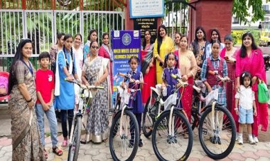 NEWS : इनरव्हील क्लब नीमच डायमंड का एक और सेवा प्रकल्प, स्कूली छात्राओं को भेंट की साईकिलें, राह हुई आसान, तो चेहरे पर आई मुस्कान, पढ़े खबर