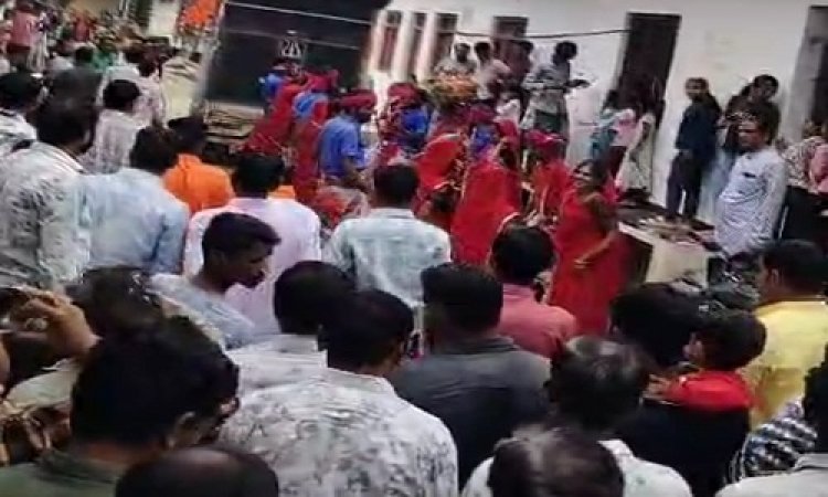 NEWS : ग्राम खड़ावदा में धूमधाम से मनाई तेजाजी दशमी, ग्रामीणों ने निकाला भव्य चल समारोह, तेजाजी महाराज की झांकी रही आकर्षण का केंद्र, पढ़े खबर