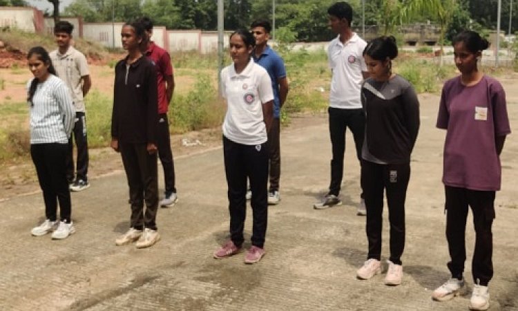 NEWS : प्री-आरडी परेड के लिए रासेयो स्वयंसेवकों का विश्वविद्यालय स्तर पर चयन, विभिन्न मापदंडों का कराया प्रशिक्षण, पढ़े खबर