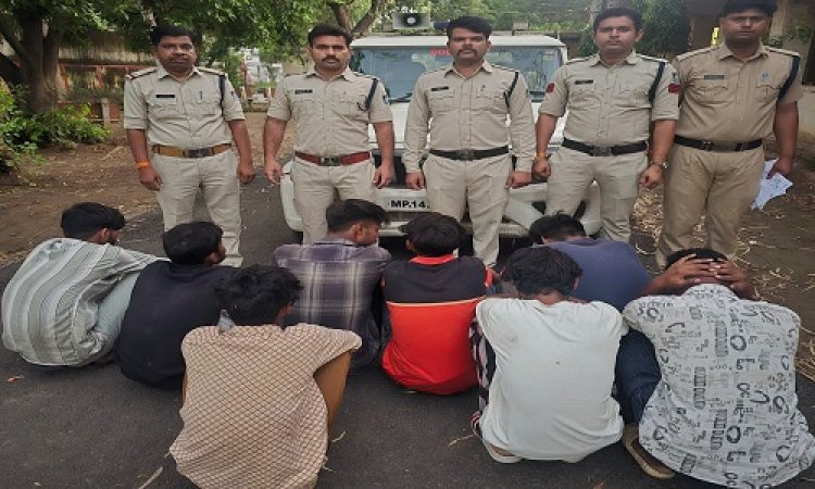 BIG NEWS : कार में अवैध नशे की तस्करी, सूचना मिलते ही भानपुरा पुलिस ने की घेराबंदी, फिर हुआ स्मगलिंग का भंडाफोड़, एमडी और डोडाचुरा की खैप जप्त, मंदसौर और रतलाम जिले के आरोपी गिरफ्तार, पढ़े खबर
