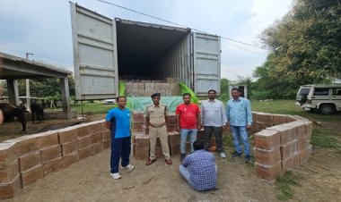 BIG NEWS : चावल की फर्जी बिल्टी, और अवैध नशे से भरा कंटेनर, सूचना पर नगरगढ़ पुलिस की बड़ी कार्यवाही, एक करोड़ से ज्यादा की शराब जप्त, राजस्थान का भुपतलाल भी गिरफ्तार, पढ़े खबर