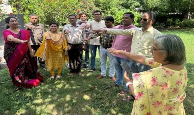 NEWS : नीमच के जाजू कॉलेज में सत्य-अंहिसा की शपथ ली, स्वदेशी जन जागरण का भी आयोजन, भारतीय समाज व राष्ट्र में योगदान पर डाला प्रकाश, पढ़े खबर