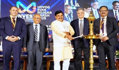 BIG NEWS : मुंबई में खास कार्यक्रम, और सीएम हुए शामिल, फिर एमपी मिले करोड़ों के निवेश प्रस्ताव, मुख्यमंत्री डॉ. मोहन यादव बोले- महाराष्ट्र और मध्य प्रदेश जोड़ीदार राज्य, पढ़े खबर