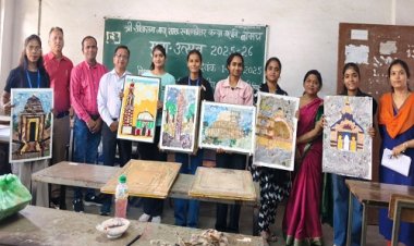 NEWS : नीमच के जाजू कॉलेज में युवा उत्सव की धूम, पोस्टर प्रतियोगिता संपन्न, इन छात्राओं ने मारी बाजी, पढ़े खबर