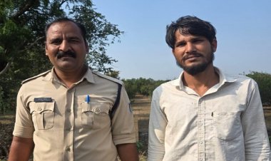 BIG NEWS : दुधली गांव से लापता हुई नाबालिग, फिर हरकत में आई भानपुरा पुलिस, और शुरू की सर्चिंग, गुजरात में दबिश के बाद मिली सफलता, बालिका दस्तयाब, अपहरणकर्ता भी गिरफ्तार, पढ़े खबर