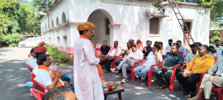 NEWS : आत्मनिर्भर भारत संकल्प अभियान, रतनगढ़ में भाजपा मंडल की कार्यशाला संपन्न, हर घर स्वदेशी-घर घर स्वदेशी अभियान से कराया अवगत, बैठक में इन्होंने किया संबोधित, पढ़े खबर