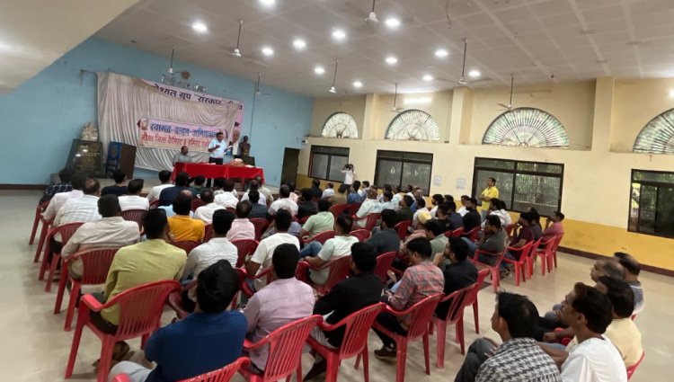 NEWS:नीमच केमिस्ट एंड ड्रगिस्ट एसोसिएशन की बैठक, CMHO और ड्रग इंस्पेक्टर के निर्देशों पर हुई ये चर्चा,पढ़े खबर