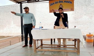 NEWS : राष्ट्रीय एकता दिवस, जिला जेल पहुंची विधिक सेवा प्राधिकरण की टीम, शिविर में बंदियों को किया जागरूकता, फिर शपथ भी दिलाई, पढ़े खबर