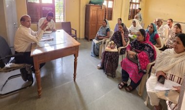 NEWS : एडीएम बी.एस. कलेश ने किया नवीन बंदोबस्त ग्रामों का निरीक्षण, बटांकन कार्य का भी लिया जायजा, इन कार्यो की कुछ यूं की समीक्षा, पढ़े खबर