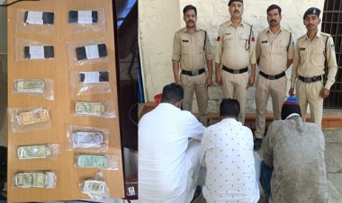 BIG NEWS : मंडी गेट के पास जुआरी लगा रहें दांव, सूचना मिलने ही खाकी हुई अलर्ट, फिर तीन थानों और CSP कार्यालय की टीम की संयुक्त कार्यवाही, दबिश में ये आरोपी गिरफ्तार, नगदी सहित साढ़े चार लाख से ज्यादा की मश्रुका जप्त, अब इनकी तलाश भी शुरू, पढ़े खबर