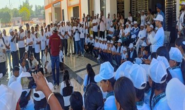 NEWS : न्यायोत्सव विधिक सेवा सप्ताह, नीमच में वृहद मैराथन दौड़ संपन्न, यहां से हुई शुरुआत, तो यहां हुआ समापन, सोमवार को स्वास्थ्य परीक्षण शिविर भी होगा आयोजित, पढ़े खबर