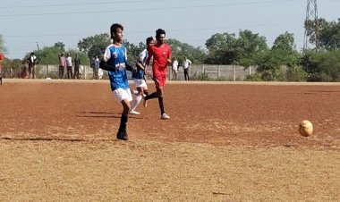 BIG NEWS : पीजी कॉलेज में संभाग स्तरीय फुटबॉल प्रतियोगिता, इन टीमों का फाइनल में प्रवेश, नीमच जिले की बादशाहत बरकरार, तो इन्होंने निभाई महत्वपूर्ण भूमिका, पढ़े खबर