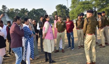 BIG NEWS : बाबा पशुपतिनाथ मेले का भव्य आयोजन, प्रसिद्ध गायक कैलाश खेर इस दिन पहुंचेंगे मंदसौर, जिला कलेक्टर ने कार्यक्रम स्थल का किया निरीक्षण, व्यवस्थाओं की समीक्षा के साथ अधिकारियों को दिए ये निर्देश, पढ़े खबर