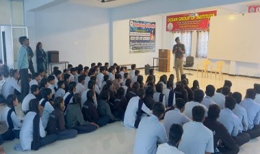 BIG NEWS : ऑपरेशन मुस्कान, स्कूल और कॉलेज में पहुंचे पुलिस अधिकारी, महिला संबंधी और साइबर अपराध की जानकारियां दी, बालिकाओं को कुछ यूं किया जागरूक, नीमच जिले के इन थाना क्षेत्रों में कार्यकम का आयोजन, पढ़े खबर