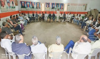 BIG NEWS : बिना किसी गुटबाजी के मैदान में उतरी कांग्रेस, नीमच जिले में तैयार किया ग्राउंड मॉडल, बड़े नेताओं ने संभाली कमान, SIR अभियान को रफ्तार देने का नया प्रयोग, जिलाध्यक्ष बाहेती ने उठाया बड़ा कदम, क्या मतदाताओं से सीधा संपर्क संगठन को बनाएगा मजबूत, पढ़े खबर