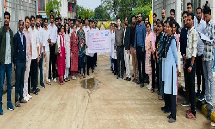 NEWS : नीमच के मेडिकल कॉलेज से निकाली विशाल जागरूकता रैली, वन वर्ल्ड-वन हेल्थ का दिया संदेश, आईएपीएसएम व आईसीएमआर के संयुक्त प्रयास से हुआ सफल आयोजन, पढ़े खबर