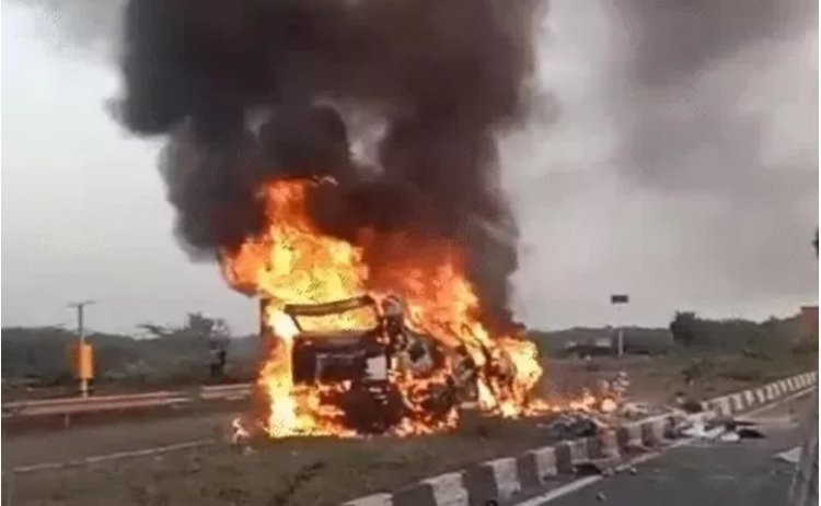 OMG ! परिवार में बजने थे शहनाई के सुर, लेकिन किस्मत ने बजा दी मौत की घंटी, हादसे के बाद स्कॉर्पियों में जिंदा जला युवक, कुछ ही पलों में सब हो गया राख, राजस्थान के इस हाईवे पर हुआ दिल दहला देने वाला हादसा, पढ़े खबर