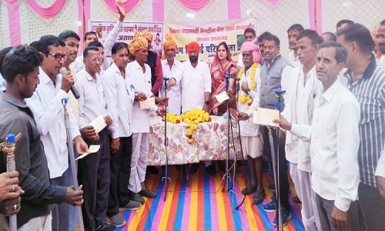 NEWS : किसानों को हर खेत की सिंचाई के लिए मिलेगा पानी, सहकारी बैंक द्वारा इन अन्नदाताओं को स्प्रिंकलर उपकरण क्रय के लिए किया ऋण वितरित, पढ़े खबर