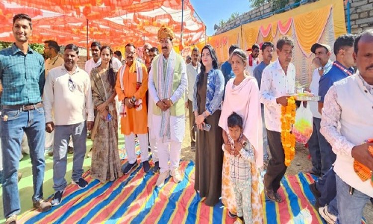 NEWS : विधायक दिलीप सिंह परिहार पहुंचे ग्राम बामनबर्डी, विभिन्न योजनाओं का किया लोकार्पण और भूमिपूजन, ग्रामीणों को जल्द मिलेगी नई सौगाते, कार्यक्रम में क्या बोले बापू...! पढ़े खबर