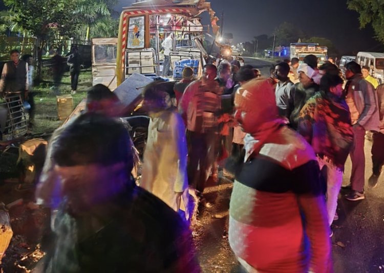 BIG BREAKING: कुकडेश्वर में भीषण सड़क हादसा, बस और ट्रक में जोरदार भिड़ंत, एक महिला गंभीर घायल, तो कई यात्रियों को आई चोटें, लोगों ने कर दी इसकी पिटाई, पढ़े खबर