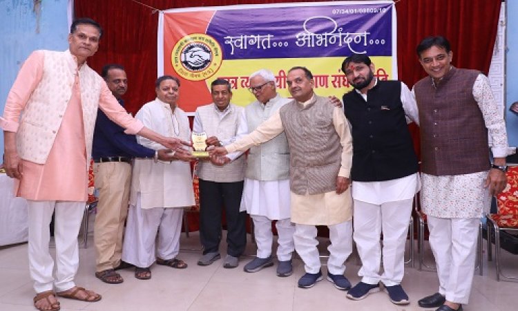 NEWS : वस्त्र व्यवसायी कल्याण संघ का दीपावली मिलन समारोह संपन्न, मेघावी प्रतिभाओं का किया सम्मान, खेल और सांस्कृतिक गतिविधियों का भी आयोजन, तो लिया ये बड़ा संकल्प, क्या है कार्यक्रम का उद्देश्य, पढ़े खबर