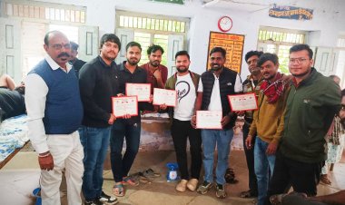 POSITIVE NEWS : रतनगढ़ के इन युवाओ का देश हित में बड़ा योगदान आया सामने,कुछ ऐसे निभाई अपनी जिम्मेदारी,की जिसने देखा सुना वो तारीफ करते नहीं थक रहे,पढ़े ये खबर