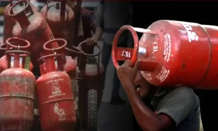 BIG NEWS : घरेलू गैस सिलेंडर की डिलीवरी व्यवस्था में बदलाव, बुकिंग के टाइम बताने होंगे ये चार अंक, धोखाधड़ी पर लगेगी लगाम, क्या दामों में भी आई गिरावट, पढ़े खबर