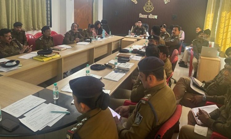 BIG NEWS : नीमच पुलिस कंट्रोल रूम में हाईलेवल बैठक, एसपी अंकित जायसवाल ने की अपराधों की समीक्षा, आमजन से संवाद, चोरी की वारदातों पर अंकुश लगाने और कानून व्यवस्था बनाये रखने सहित दिए ये निर्देश, पढ़े खबर