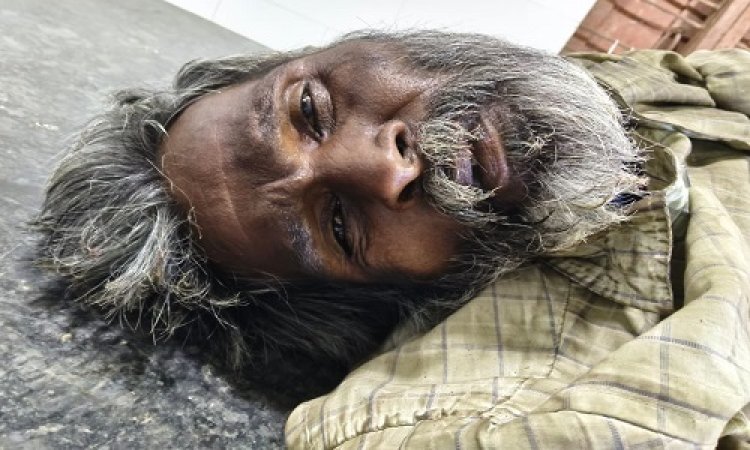 BIG NEWS : नीमच जिला अस्पताल परिसर में मृत अवस्था में मिला व्यक्ति, पीएम रूम में रखवाया शव, पुलिस को परिजनों की तलाश, अगर आपको है कोई जानकारी, तो इन नंबरों पर करें संपर्क, पढ़े खबर