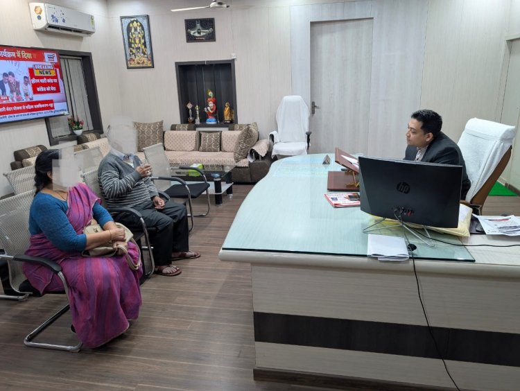 BIG NEWS: सावधान! डिजिटल अरेस्ट का नया मकड़जाल, एक कॉल और 15 दिनों का खौफ,नीमच सायबर सेल ने नीमच के इस बुजुर्ग दंपत्ति की चंद मिनट में बचाई जीवनभर की कमाई,क्या पूरा मामला,पढ़े ये खबर