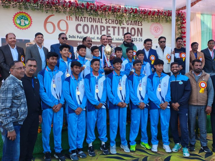 NEWS : मध्य प्रदेश की बास्केटबॉल टीम ने जीता 20 साल बाद स्वर्ण पदक, रतलाम के लक्ष्य साह बने गौरव, पढ़े खबर