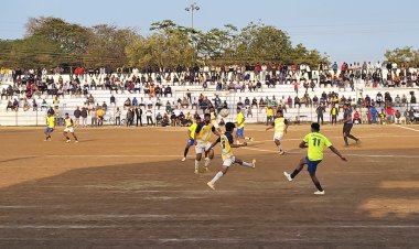 NEWS : गणतंत्र दिवस फुटबॉल महाकुंभ का महामुकाबला तय: ए. यूनियन बनाम अहीर यूनिवर्सल, इस आने वाली तारीख को होगा फाइनल, पढ़े पूरी खबर