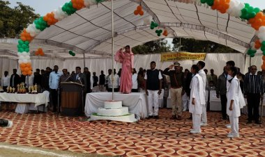 NEWS: रामपुरा में हर्षोल्लास के साथ मनाया राष्ट्रीय पर्व गणतंत्र दिवस, नगर परिषद अध्यक्ष श्रीमती सीमा जितेंद्र जागीरदार ने किया ध्वजारोहण,पढ़े खबर