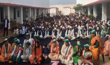 NEWS। गणतंत्र दिवस पर नीमच जिला जेल की दीवारों के बीच गूंजा राष्टप्रेम,तरानों में झूमे बंदी,श्री नवकार सेवा संस्थान ने बांटी मिठाइयाँ,पढ़े खबर