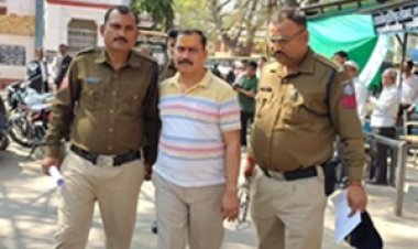 BIG NEWS: 5 लाख की डील, 30 हजार में गिरफ्तारी, लोकायुक्त के जाल में फंसे CBN सब इंस्पेक्टर मधुसूदन पाठक,हुआ 5 साल का कारावास,पढ़ें खबर