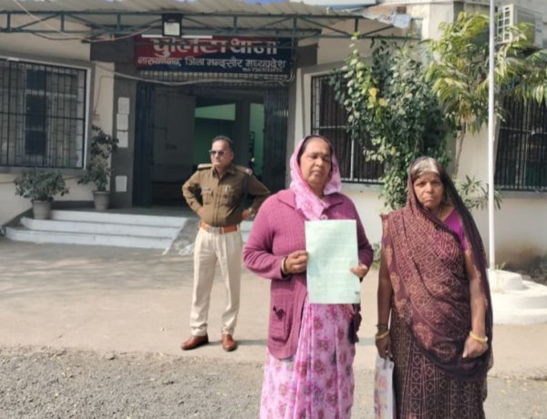 BIG NEWS: आधी रात दबंगों का कहर! विधवा से मारपीट कर जमीन हथियाने की कोशिश, फर्जी रजिस्ट्री के सहारे धमकाने का आरोप, पीड़िता पहुंची थाने पढ़े खबर