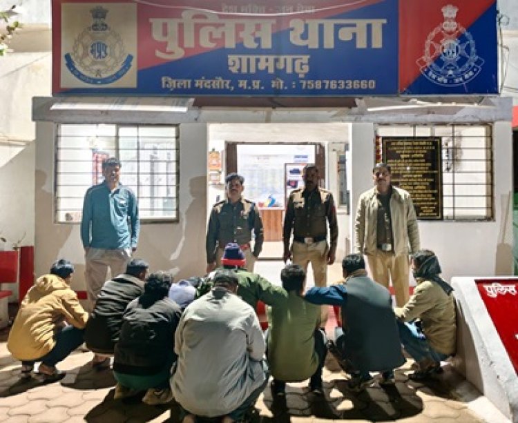 BREAKING NEWS: अवैध जुए पर शामगढ़ पुलिस का करारा वार, मारा तीन ठिकानों में एकसाथ छापा, किया जुआ खेलते 11 आरोपीयों को गिरफ्तार, पढ़े खबर