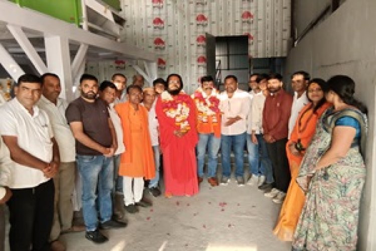 NEWS: दलौदा से मारूखेड़ी महादेव तक राष्ट्रीय अध्यक्ष डॉ. भंवर सिंह चौधरी का भव्य स्वागत, आतिशबाजी के बीच निकली यात्रा, हुआ विशाल हिंदू सम्मेलन,पढ़े खबर