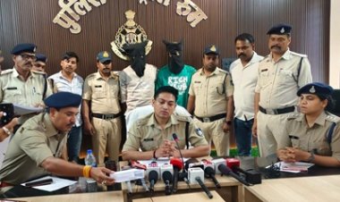 BIG NEWS: दिनदहाड़े चेन स्नेचिंग से दहला जवाहर नगर… नीमच पुलिस ने अंतरराज्यीय गैंग का किया सनसनीखेज पर्दाफाश,250 CCTV खंगालकर,जंगलों में की घेराबंदी, कोटा के शातिर बदमाश निकले मास्टरमाइंड, 19 अपराधों का खुला काला चिट्ठा, पढ़े खबर