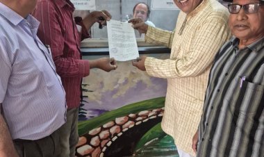 BREAKING NEWS : “मां भादवा की पावन नगरी नीमच में नवरात्रि के 9 दिन मांस-मछली-अंडे की बिक्री पर लगे पूर्ण प्रतिबंध, धार्मिक आस्था का हवाला देकर संगठनों ने प्रशासन को सौंपा बड़ा ज्ञापन,पूरे जिले में दुकाने बंद करने की उठी जोरदार मांग, पढ़े खबर