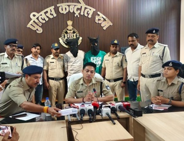 BIG NEWS: दिनदहाड़े चेन स्नेचिंग से दहला जवाहर नगर… नीमच पुलिस ने अंतरराज्यीय गैंग का किया सनसनीखेज पर्दाफाश,250 CCTV खंगालकर,जंगलों में की घेराबंदी, कोटा के शातिर बदमाश निकले मास्टरमाइंड, 19 अपराधों का खुला काला चिट्ठा, पढ़े खबर
