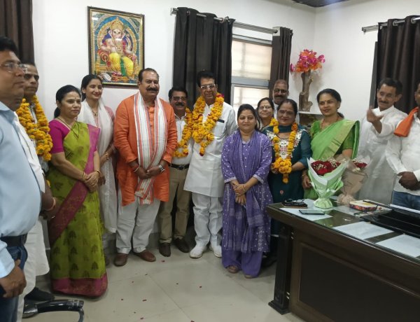 BIG NEWS: नीमच नगर पालिका में दिखी भाजपा की पूरी ताकत, विधायक, जिलाध्यक्ष और नपाध्यक्ष समेत पूरी टीम एक मंच पर, एल्डरमेन स्वागत कार्यक्रम बना राजनीतिक एकजुटता का बड़ा मंच,पढ़े खबर