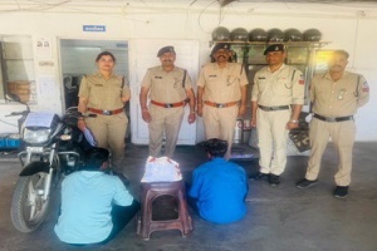 BIG NEWS: मंदसौर में अफीम तस्करी का बड़ा पर्दाफाश,आक्या-सरसौद मार्ग कचनारा पुलिस ने की घेराबंदी, किया 4 किलो अफीम के साथ रतलाम जिले के दिलीप सिंह को गिरफ्तार,तो भावगढ़ थाने का ये सप्लायर हुआ फरार,पढ़े खबर