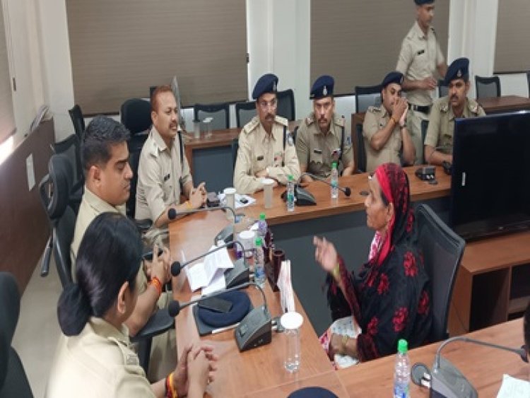 NEWS: जनसुनवाई में एक्शन का सुपर डोज, 28 शिकायतें… मौके पर समाधान, एसपी विनोद मीणा की सख्ती से थानों में मचा हड़कंप, पढ़े खबर