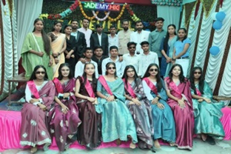 NEWS: टैलेंट अकैडमी जीरन का भव्य वार्षिकोत्सव, रंगारंग प्रस्तुतियों से सजा मंच,12वीं के विद्यार्थियों को दी भावभीनी विदाई, पढ़े खबर