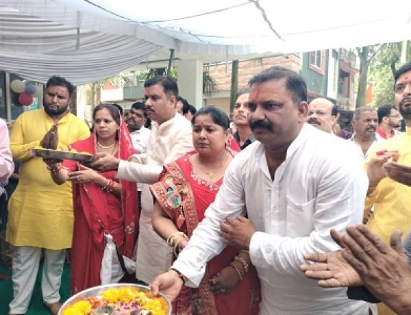 NEWS: 26 साल बाद जागी आस्था की शक्ति, पिपलियामंडी में गणेश प्रतिमा की भव्य प्राण प्रतिष्ठा, तीन दिवसीय महोत्सव में उमड़ा श्रद्धा का सैलाब, पढ़े खबर