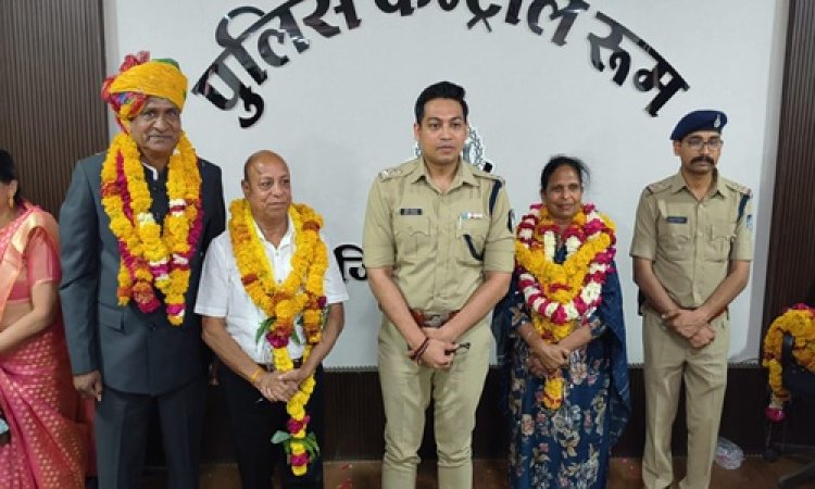BIG NEWS : नीमच पुलिस के तीन अधिकारी एवं कर्मचारी हुए सेवानिवृत्त, सम्मानपूर्वक दी गई विदाई, पुलिस अधीक्षक अंकित जायसवाल ने भेंट किए स्मृति चिन्ह, कुछ यूं किया सम्मान, पढ़े खबर